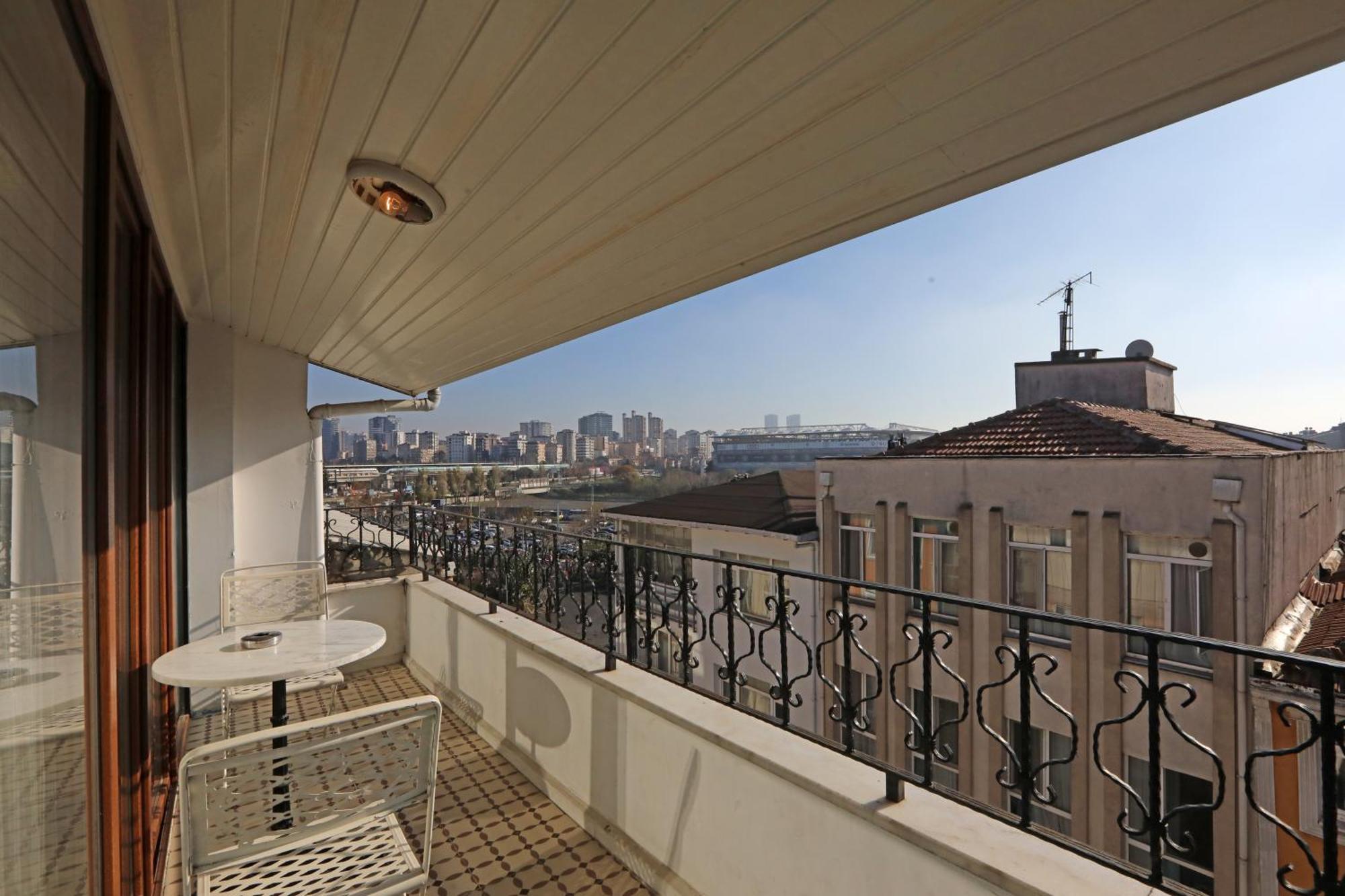 Hotel Mezzo